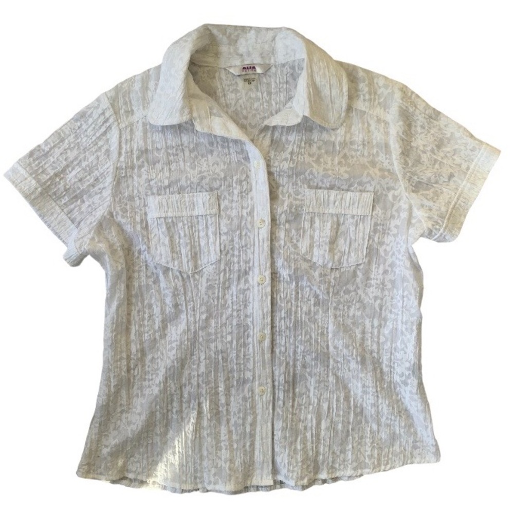 Alia Petite Medium White Floral Short Sleeve Button Down Blouse